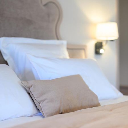Les Suites Bb, Champagne Besserat De Bellefon เอแปร์เน ภายนอก รูปภาพ
